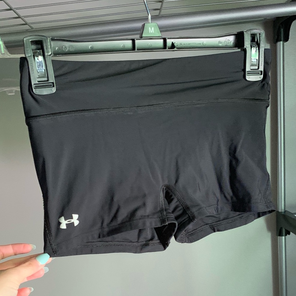 Black under armor spandex